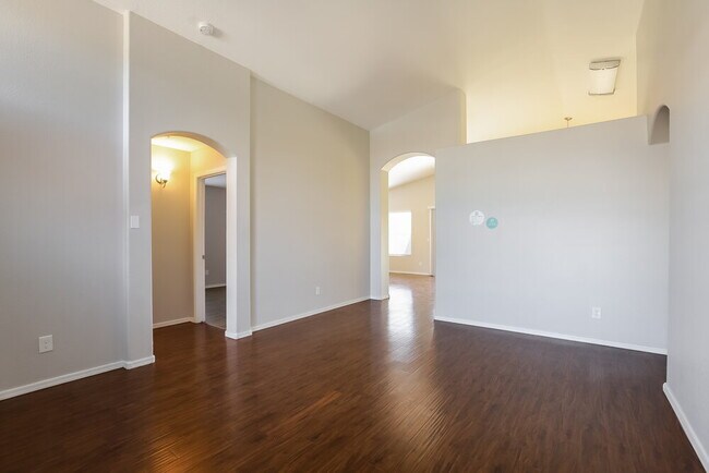 Foto del edificio - 4351 E Baywood Ave