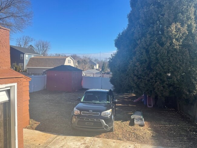 Foto del edificio - 77 S Sproul Rd