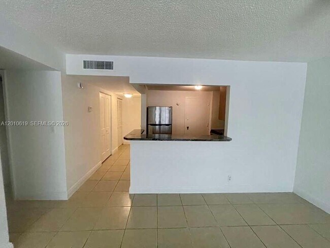 Foto del edificio - 9143 SW 77th Ave
