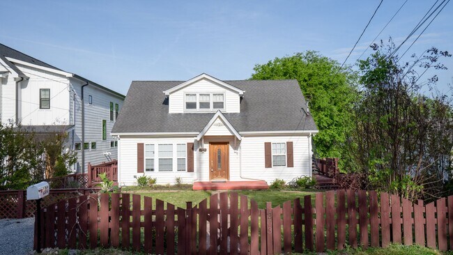 Building Photo - 203 Orlando Ave