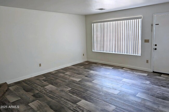 Building Photo - 8156 E Susan Cir
