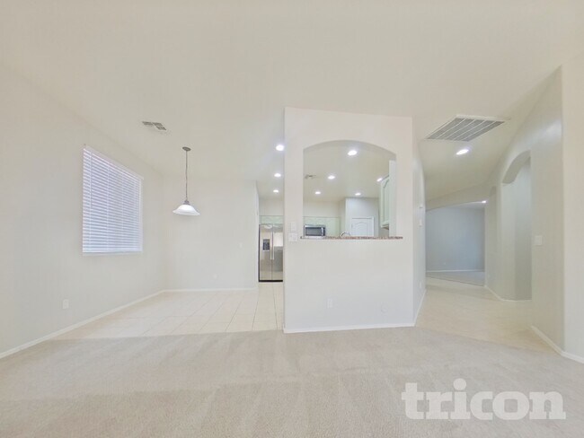 Foto del edificio - 17328 W Morning Glory St