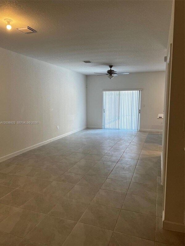 Foto del edificio - 1120 SE 26th Ln