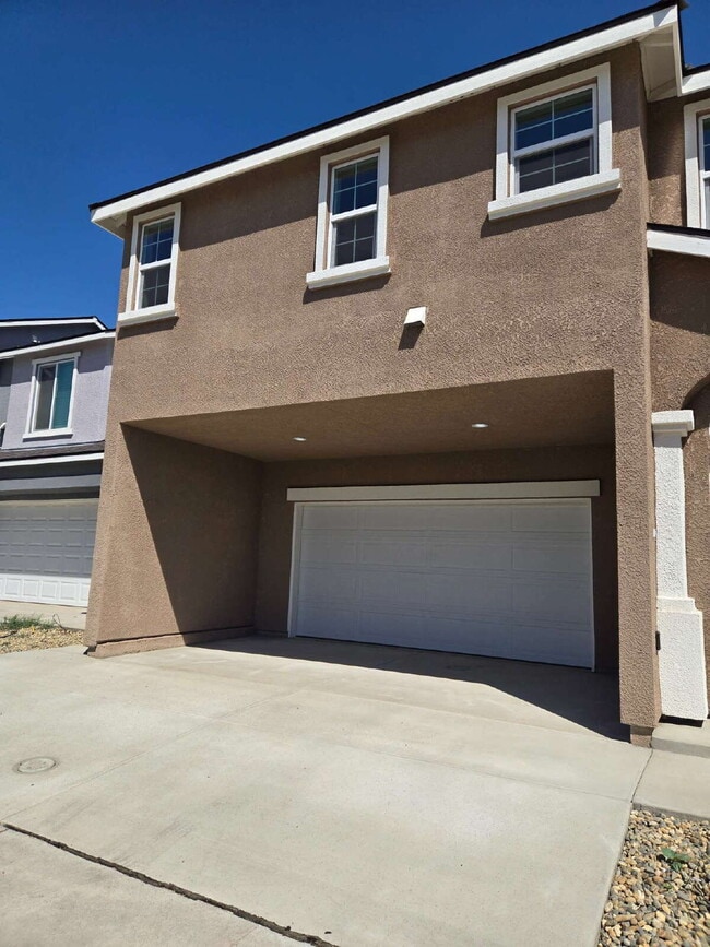 Building Photo - 1309 Playa Del Rey Dr