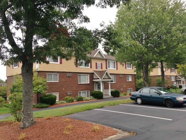 Building Photo - 3981 Brown Ave