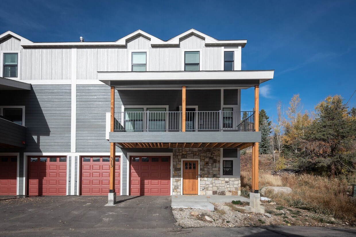 Brand New Home Located in the Heart of Win... - Brand New Home Located in the Heart of Win...