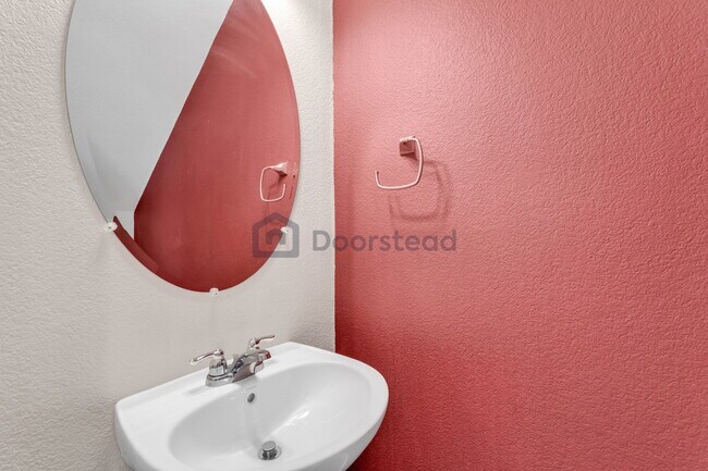 Foto del edificio - 6112 Mehrten Cir