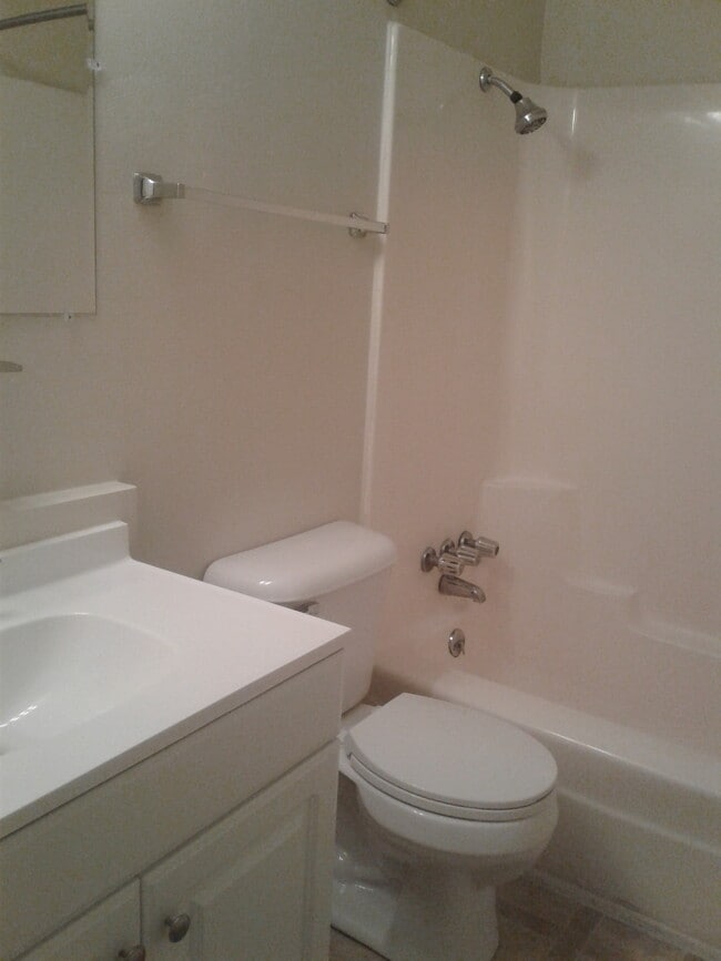 Building Photo - 2248 Boarman Dr