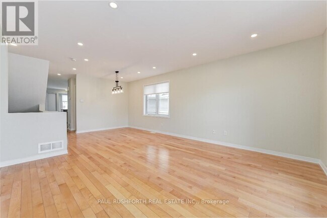 Building Photo - 572 Lakeridge Dr