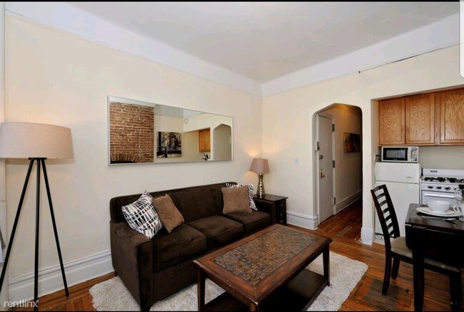 Foto del edificio - 1 br, 1 bath  - 100 W 83rd St