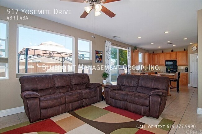 Foto del edificio - 917 Yosemite Dr