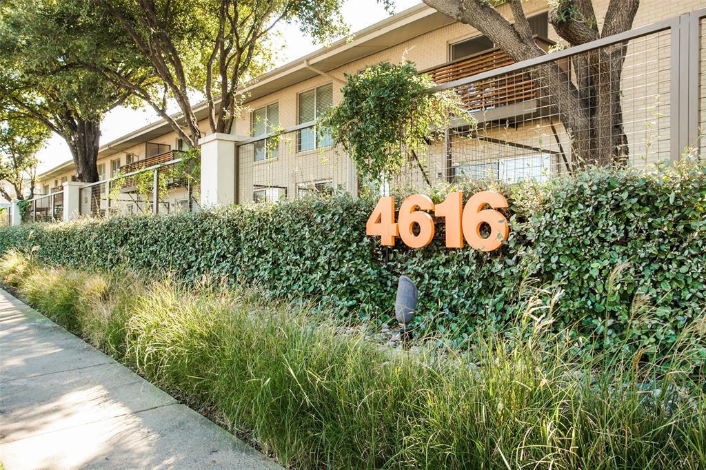 Primary Photo - 4616 W Lovers Ln
