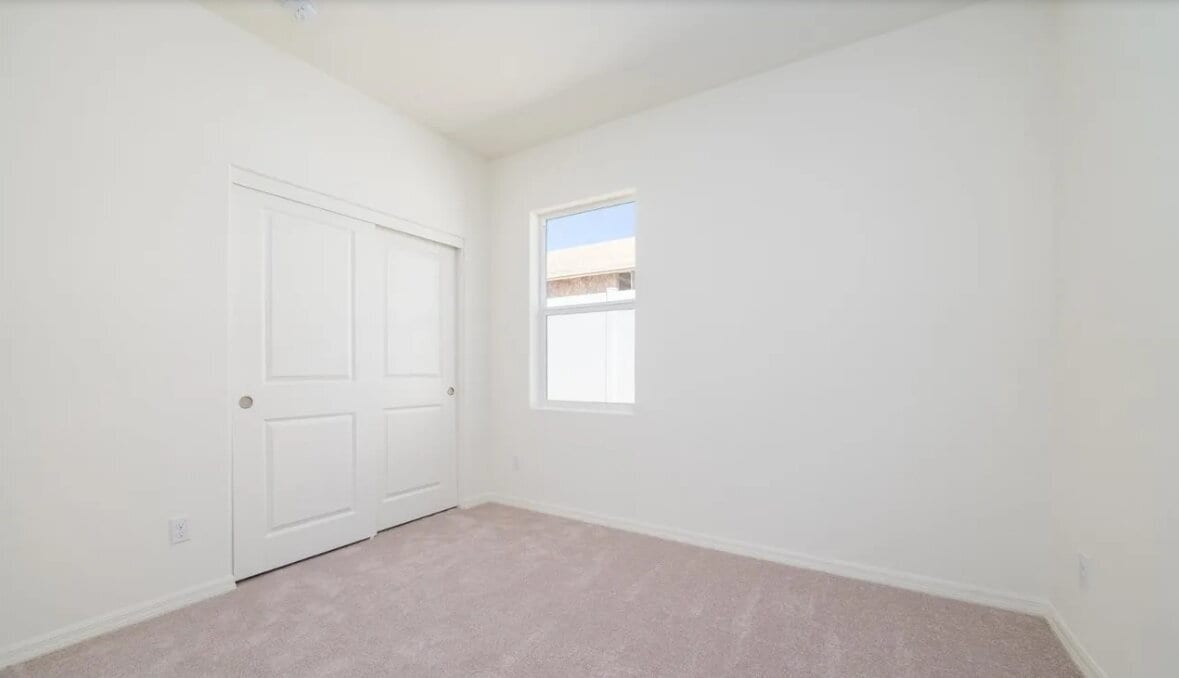 Building Photo - Newer Construction property in Southwest Bakersfield.