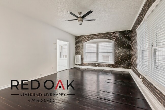 Foto del edificio - 854 S Oxford Ave