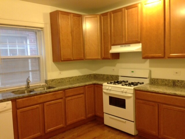816 2HAB Cocina - 808 Forest Evanston Il 60202