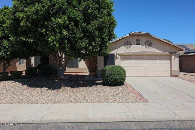 Foto del edificio - GREAT 3 bed, 2 bath home