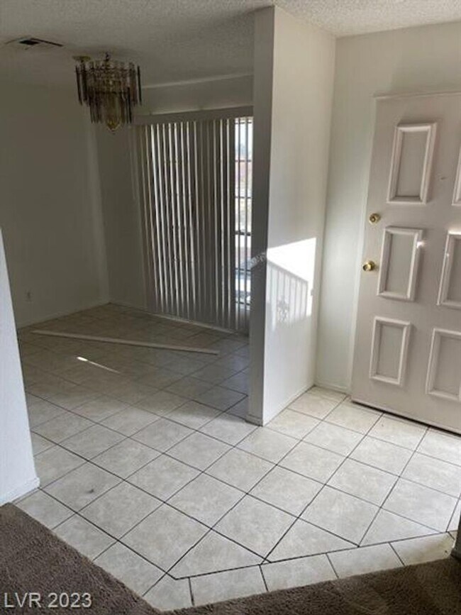 Foto del edificio - 3909 Cambridge St.