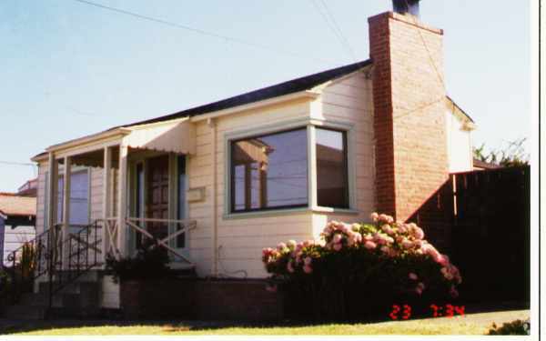 Building Photo - 3028-3030 Carlson Blvd