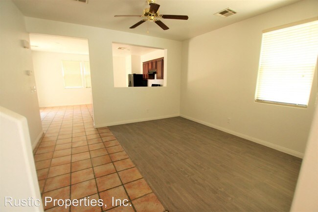 Building Photo - 3 br, 2.5 bath House - 11146 Fort Bowie st.