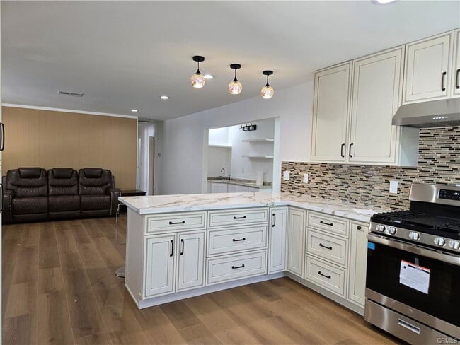 Building Photo - 24224 Welby Way