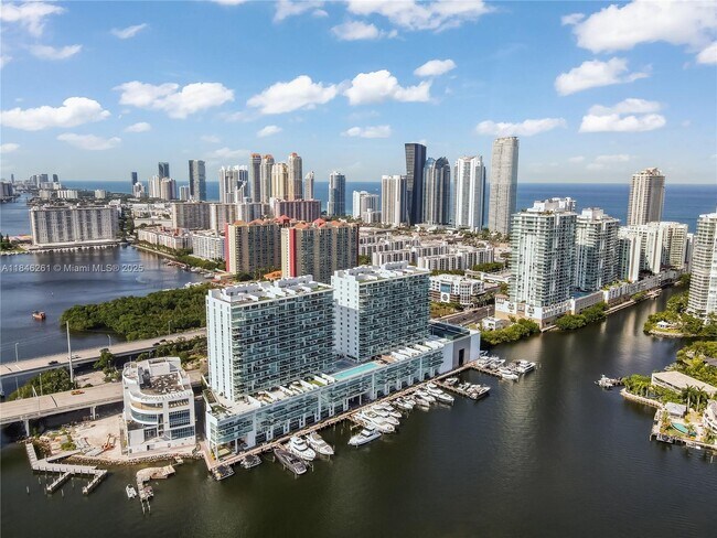Foto del edificio - 400 Sunny Isles Blvd