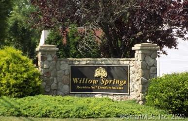 Building Photo - 180 Willow Springs