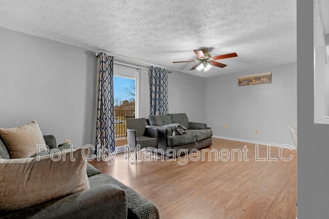 Building Photo - 8030 Abby Ct