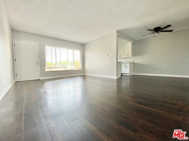 Foto del edificio - 7731 Romaine St