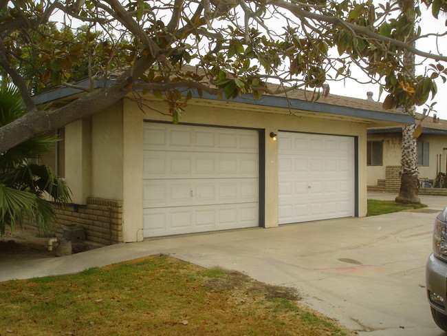Building Photo - 9811 Ontario Ranch Rd