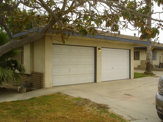 Foto del edificio - 9811 Ontario Ranch Rd