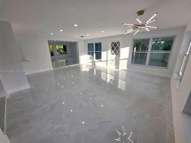 Foto del edificio - 5095 SW 73rd Ave