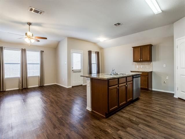Building Photo - 1400 Cedar Hollow Dr