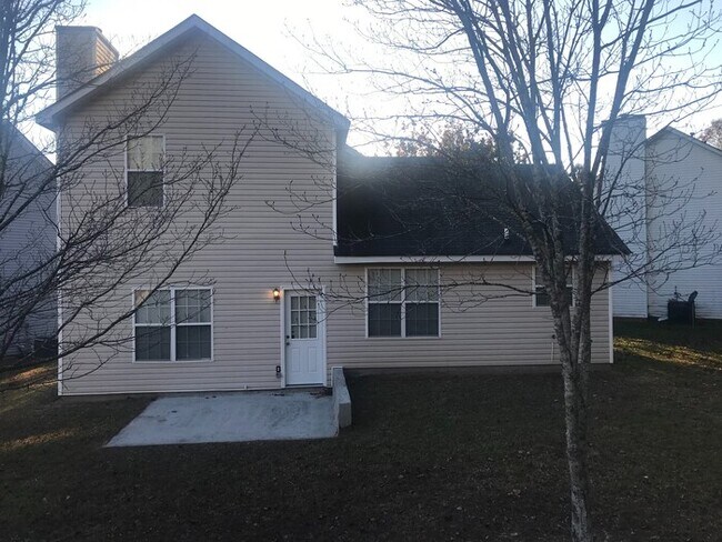 Foto del edificio - 2536 Lancewood Ln