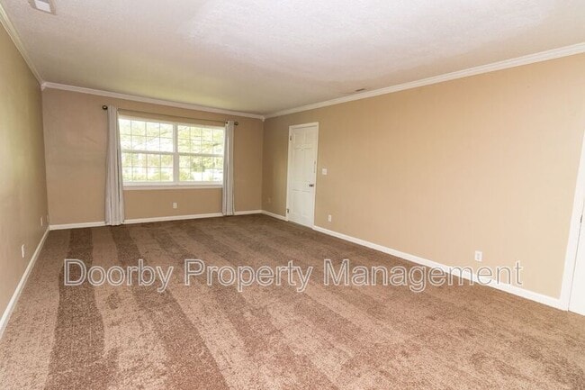 Building Photo - 4235 Greenbriar Rd