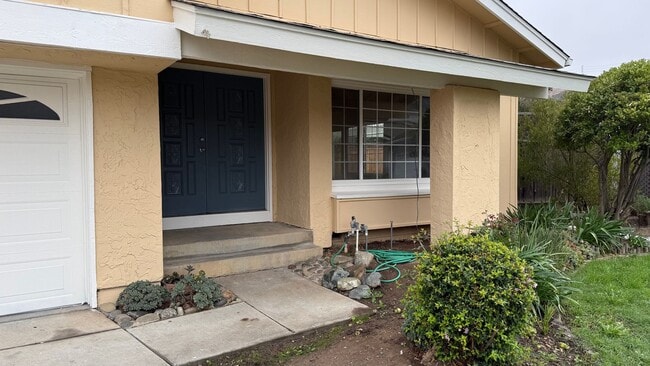 Building Photo - 7214 Chantilley Ct