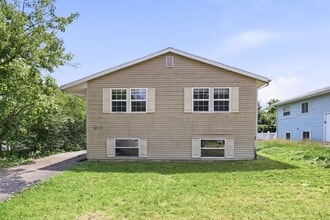 Building Photo - 1813 E 26th Ave