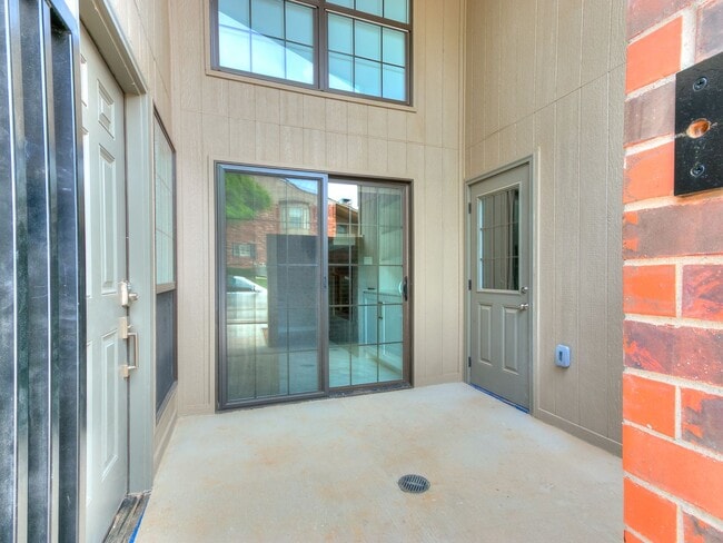 Foto del edificio - Gated Community - Community Pool and Tennis Court - Built in 2025