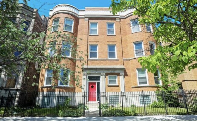 Foto del edificio - 6132 S Ingleside Ave