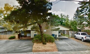 Building Photo - 1104 E 14th Ave