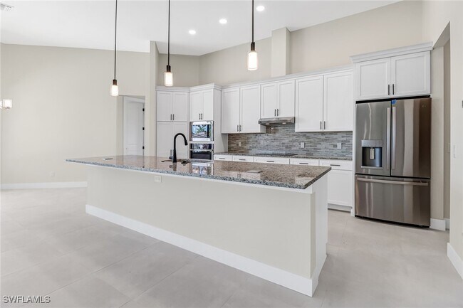 Foto del edificio - 155 SW 51st Terrace