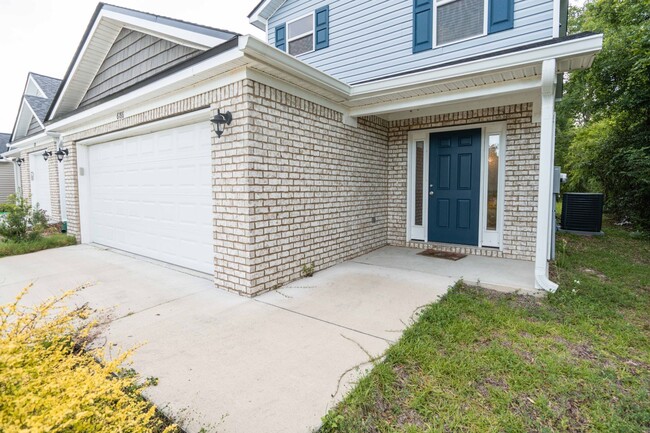 Building Photo - Gorgeous New Construction home on the NW S...