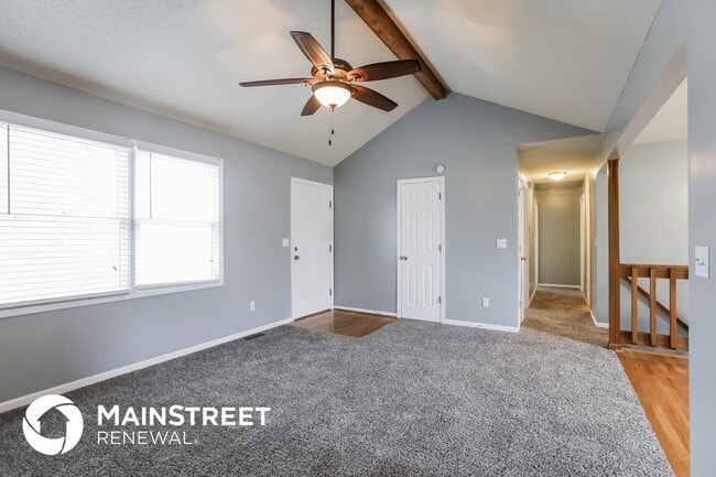 Building Photo - 1224 NE Hendrix Dr