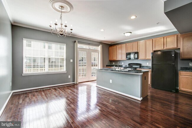 Building Photo - 7333 Archsine Ln