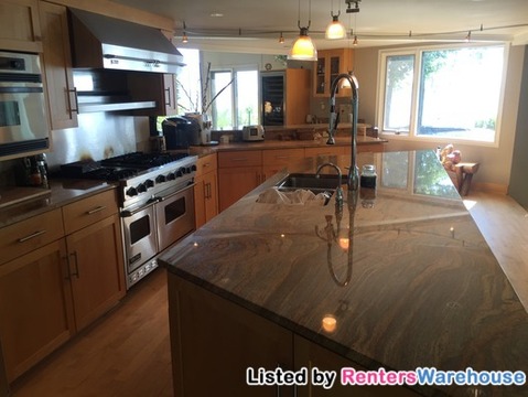 Foto del edificio - 5126 Country Club Beach Rd