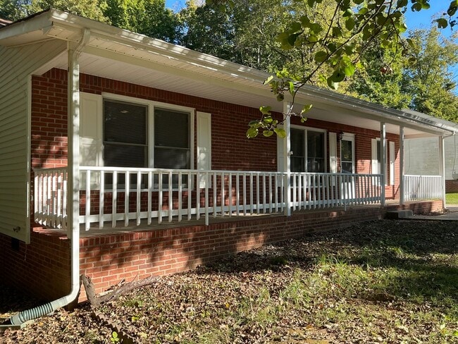 Building Photo - 1705 Setter Rd