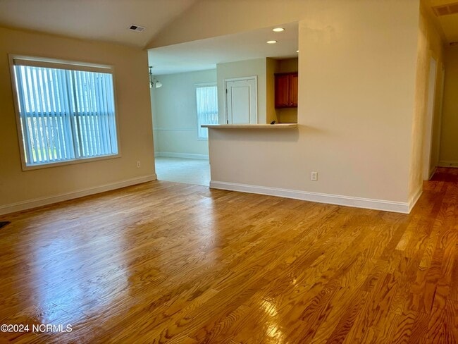 Building Photo - 7109 Verona Dr