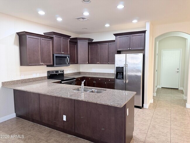 Foto del edificio - 3449 E Sheffield Rd