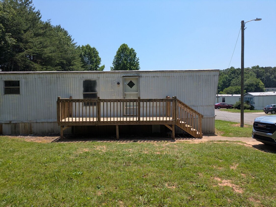 Foto principal - Springs Road Estates Unit#25