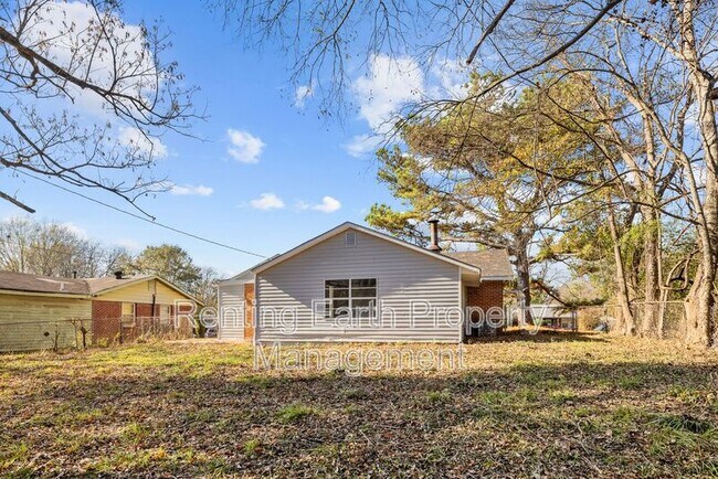 Building Photo - 1441 Creel St