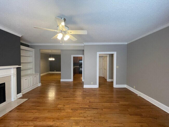 Foto del edificio - 175 Corbin Ave